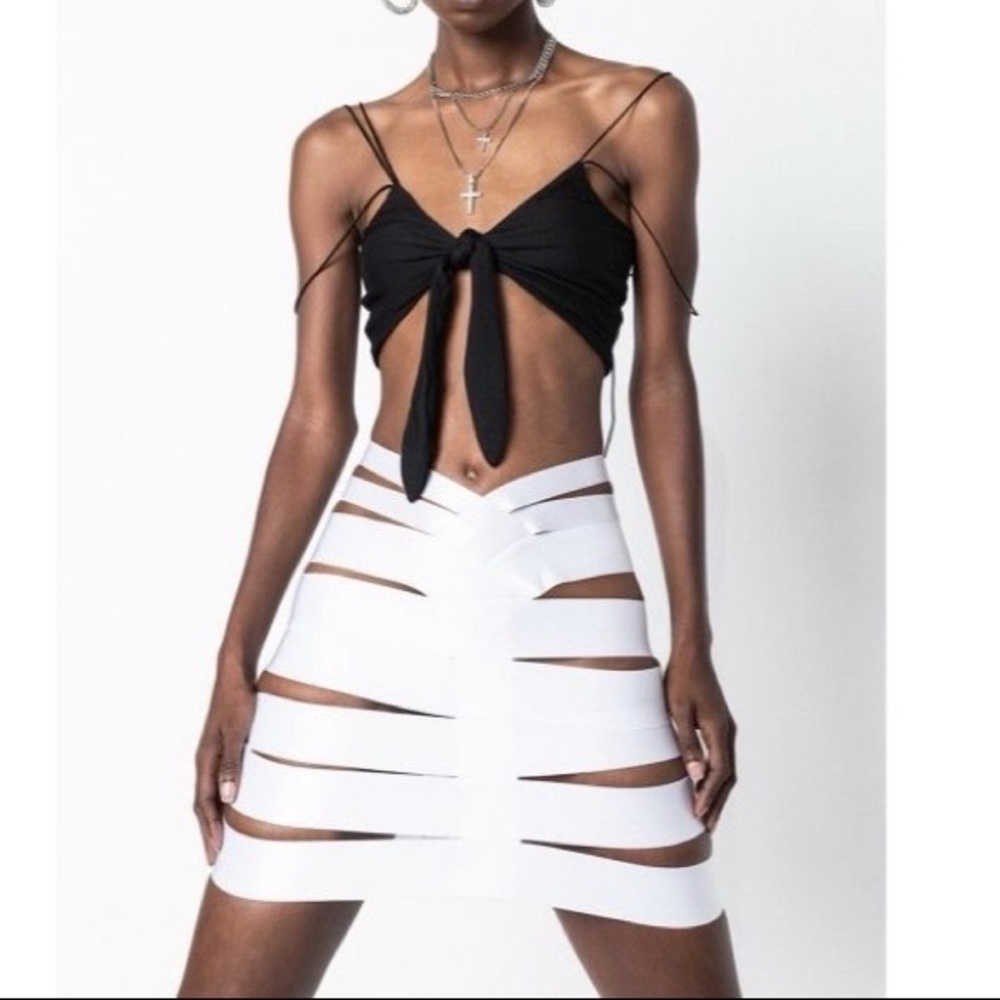 BLACK ALL THE GOODIES TIE FRONT BRALETTE
